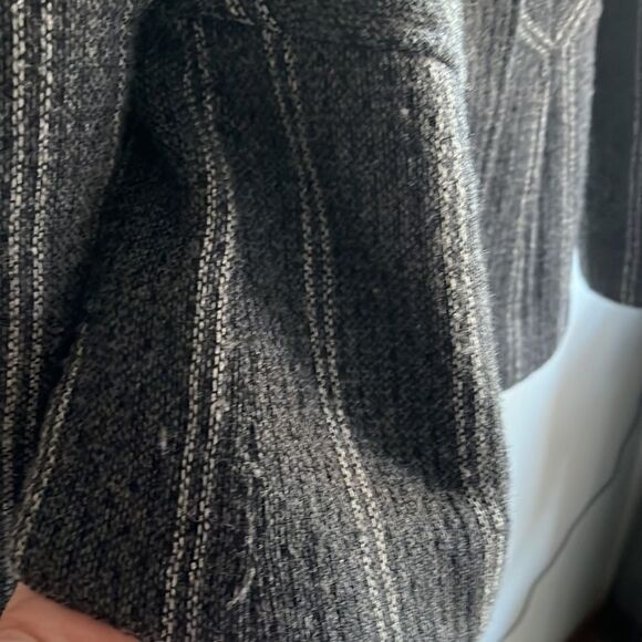 BEAUTIFUL WOMEN’S SIZE MEDIUM ZARA BASIC SHORT WOOL COAT W/WRAP COLLAR - Picture 8 of 14